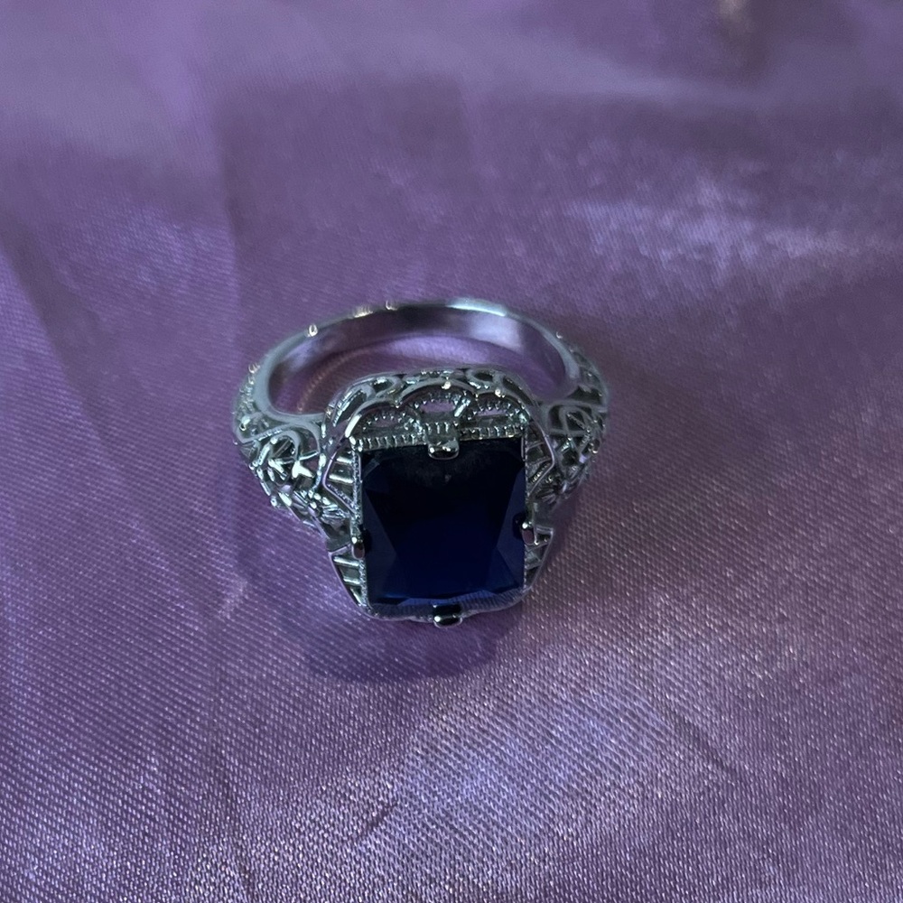 Elegant Silver and Purple Women's Ring